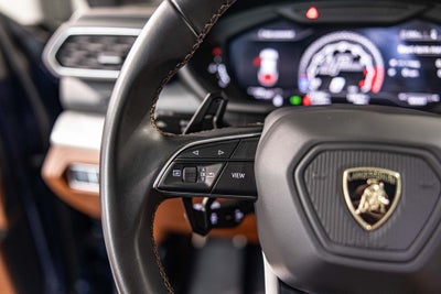 2020 Lamborghini Urus Base