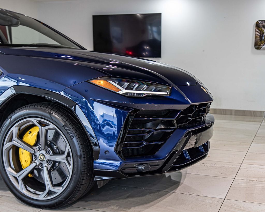 2020 Lamborghini Urus Base