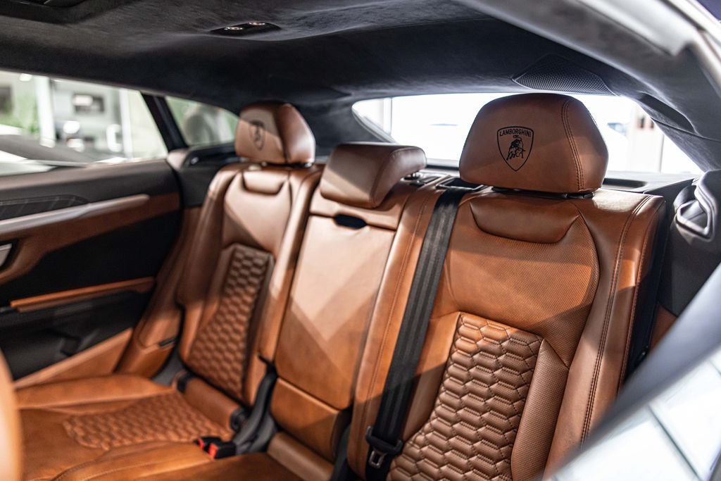 2020 Lamborghini Urus Base