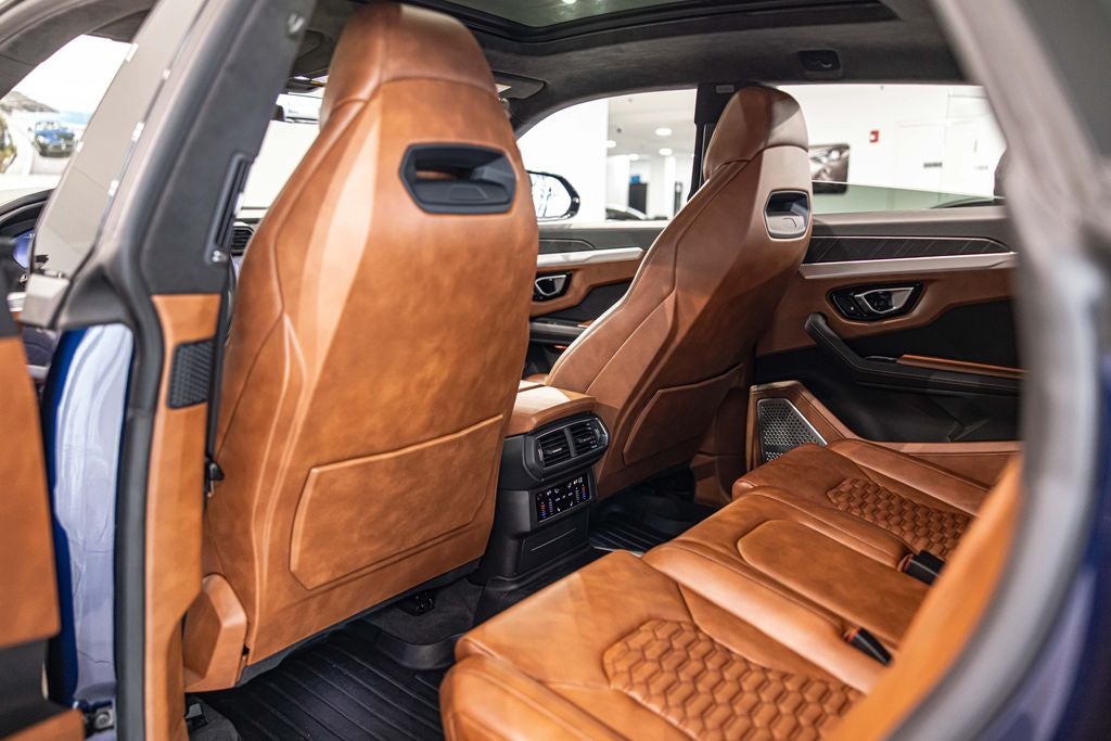 2020 Lamborghini Urus Base