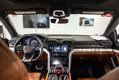 2020 Lamborghini Urus Base